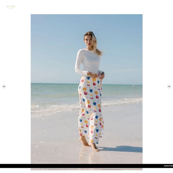 Aleeza Paris Blanca Skirt Fruit Print Size L NWT - Picture 4 of 6